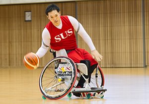 車椅子バスケットボール選手 藤本怜央